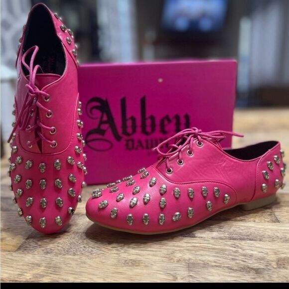 NIB Abbey Dawn Tough Crowd - Picture 4 of 7